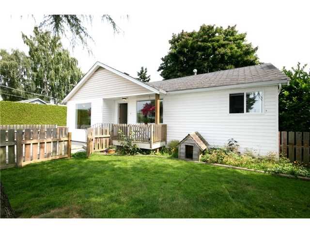 Main Photo: 4652 47A Street in Ladner: Ladner Elementary House for sale in "PORT GUICHON" : MLS®# V962365