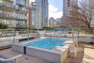 Photo 26: 802 565 SMITHE Street in Vancouver: Downtown VW Condo for sale in "VITA" (Vancouver West)  : MLS®# R2539615