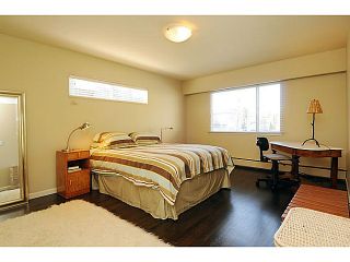 Photo 3: 303 2825 SPRUCE Street in Vancouver: Fairview VW Condo for sale in "Fairview" (Vancouver West)  : MLS®# V1053571