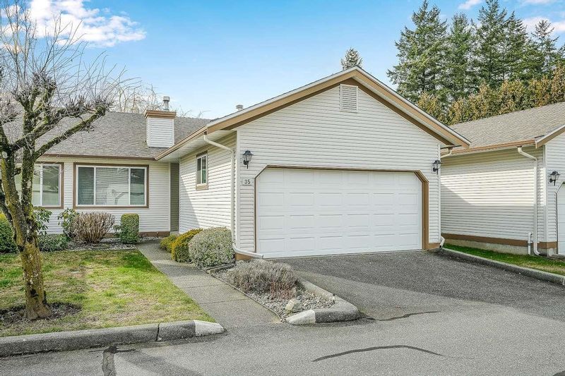 FEATURED LISTING: 35 - 27435 29A Avenue Langley