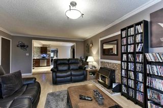 Photo 4: 484 MUNDY Street in Coquitlam: Central Coquitlam 1/2 Duplex for sale : MLS®# R2142692