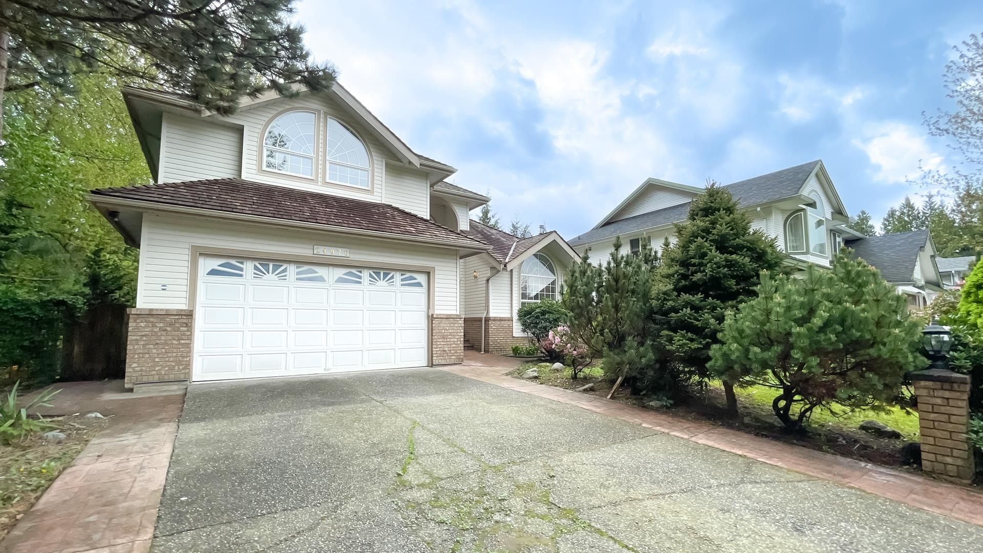 Main Photo: 24970 119 Avenue in Maple Ridge: Websters Corners House for sale : MLS®# R2687036
