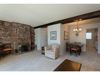 Photo 3: 33 11551 KINGFISHER Drive in Richmond: Westwind Townhouse for sale in "WEST CHELSEA/WESTWIND" : MLS®# V1044115