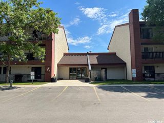 Photo 1: 101A 4040 8th Street East in Saskatoon: Wildwood Residential for sale : MLS®# SK904973