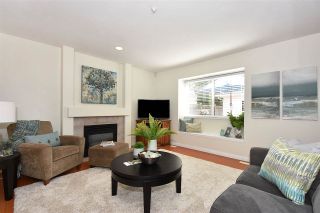Photo 2: 528 E 44TH Avenue in Vancouver: Fraser VE 1/2 Duplex for sale (Vancouver East)  : MLS®# R2267554