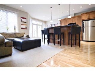 Photo 7: 2423 27 Street SW in : Killarney Glengarry Residential Attached for sale (Calgary)  : MLS®# C3508407