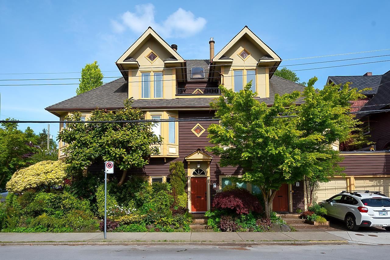 Main Photo: 1902 STEPHENS Street in Vancouver: Kitsilano Townhouse for sale (Vancouver West)  : MLS®# R2689939