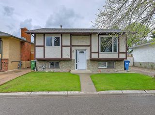 Main Photo: 211 Lynnover Place SE in Calgary: Ogden Detached for sale : MLS®# A2134919