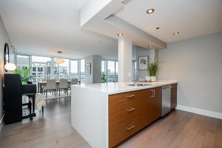 Photo 7: 1703 289 DRAKE Street in Vancouver: Yaletown Condo for sale in "PARKVIEW TOWER" (Vancouver West)  : MLS®# R2847478