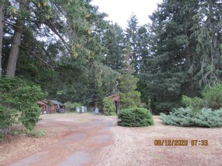 Photo 3: 480 Torrence Rd in Comox: CV Comox Peninsula Manufactured Home for sale (Comox Valley)  : MLS®# 851775