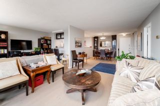 Photo 2: 905 2445 W 3RD Avenue in Vancouver: Kitsilano Condo for sale in "CARRIAGE HOUSE" (Vancouver West)  : MLS®# R2759262