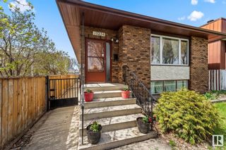 Photo 2: 10234 74 Street in Edmonton: Zone 19 House for sale : MLS®# E4386708