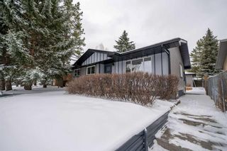 Photo 1: 11111 Braxton Road SW in Calgary: Braeside Detached for sale : MLS®# A2116644