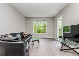 Photo 5: D211-20211 66 Avenue in Langley: Willoughby Heights Condo for sale : MLS®# R2497090