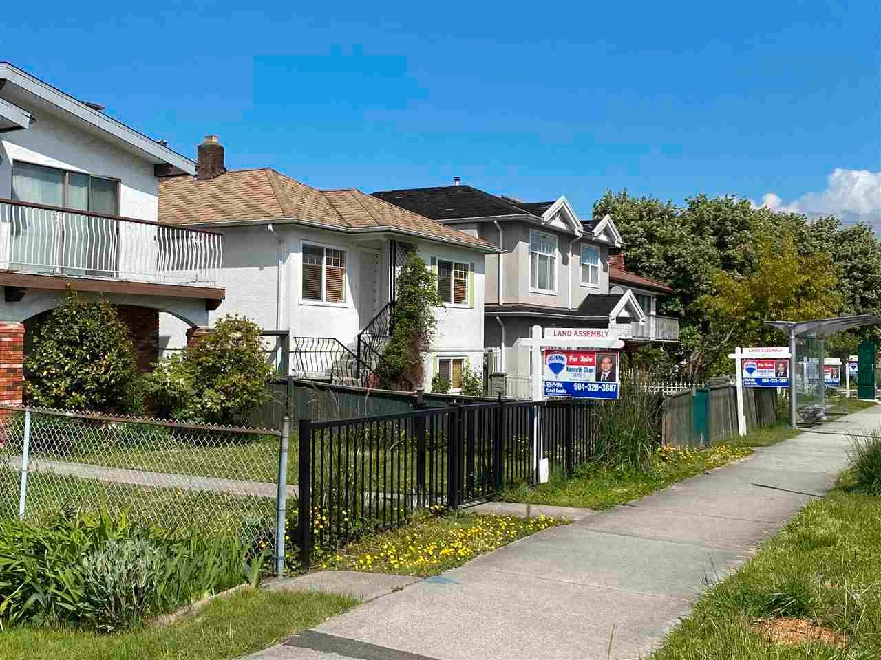 Photo 5: Photos: 865 NANAIMO Street in Vancouver: Hastings House for sale (Vancouver East)  : MLS®# R2567936