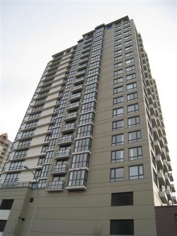 Main Photo: 1508 1 RENAISSANCE Square in New Westminster: Quay Condo for sale in "Q" : MLS®# R2116365