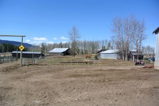 Photo 4: 14971 W 16 Highway in Smithers: Smithers - Rural House for sale (Smithers And Area (Zone 54))  : MLS®# R2688398