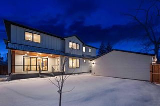 Photo 3: 4 Kelwood Place SW in Calgary: Glendale Detached for sale : MLS®# A2100239