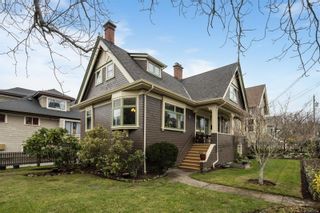 Photo 1: 606 Niagara St in Victoria: Vi James Bay House for sale : MLS®# 921348