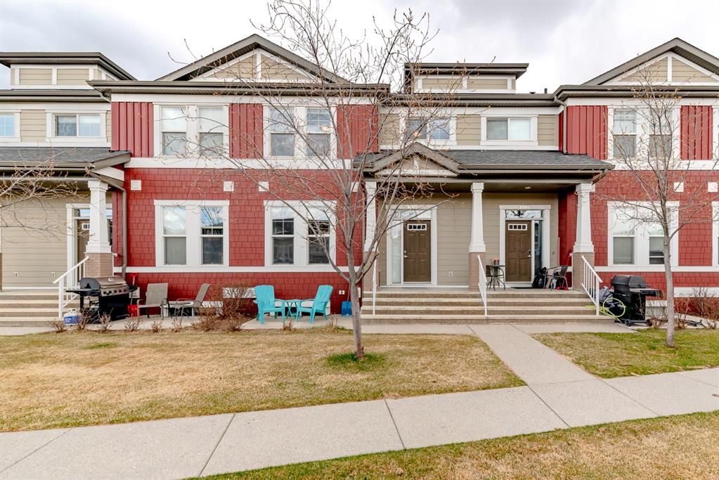 Main Photo: 1009 Evanston Square NW in Calgary: Evanston Row/Townhouse for sale : MLS®# A1213582