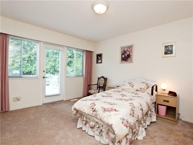 Main Photo: 4464 PRIMROSE LN in North Vancouver: Canyon Heights NV House for sale : MLS®# V896299