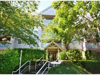 Photo 1: 207 15140 29A Avenue in Surrey: King George Corridor Condo for sale in "The Sands" (South Surrey White Rock)  : MLS®# F1422962