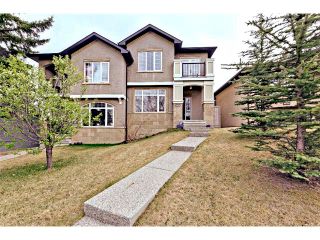 Photo 1: 1607B 24 Avenue NW in Calgary: Capitol Hill House for sale : MLS®# C4011154