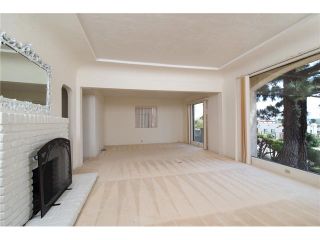 Photo 7: PACIFIC BEACH House for sale : 5 bedrooms : 1712 Beryl Street in San Diego