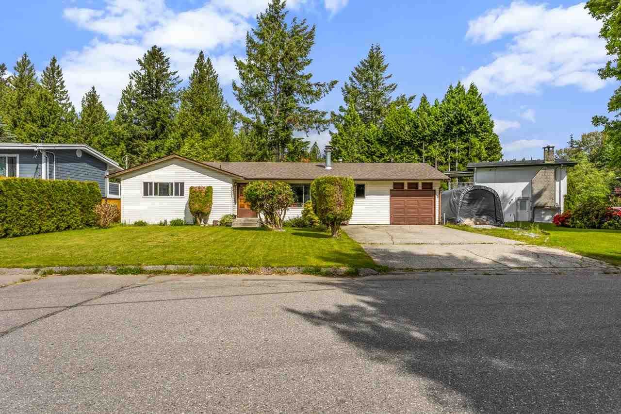 Main Photo: 7951 TEAL Street in Mission: Mission BC House for sale : MLS®# R2581902