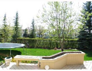 Photo 10: 20 Douglasbank Rise SE in CALGARY: Douglasdale Estates Residential Detached Single Family for sale (Calgary)  : MLS®# C3263974