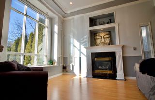 Photo 3: 5832 139 Street in Surrey: Panorama Ridge House for sale : MLS®# R2753528