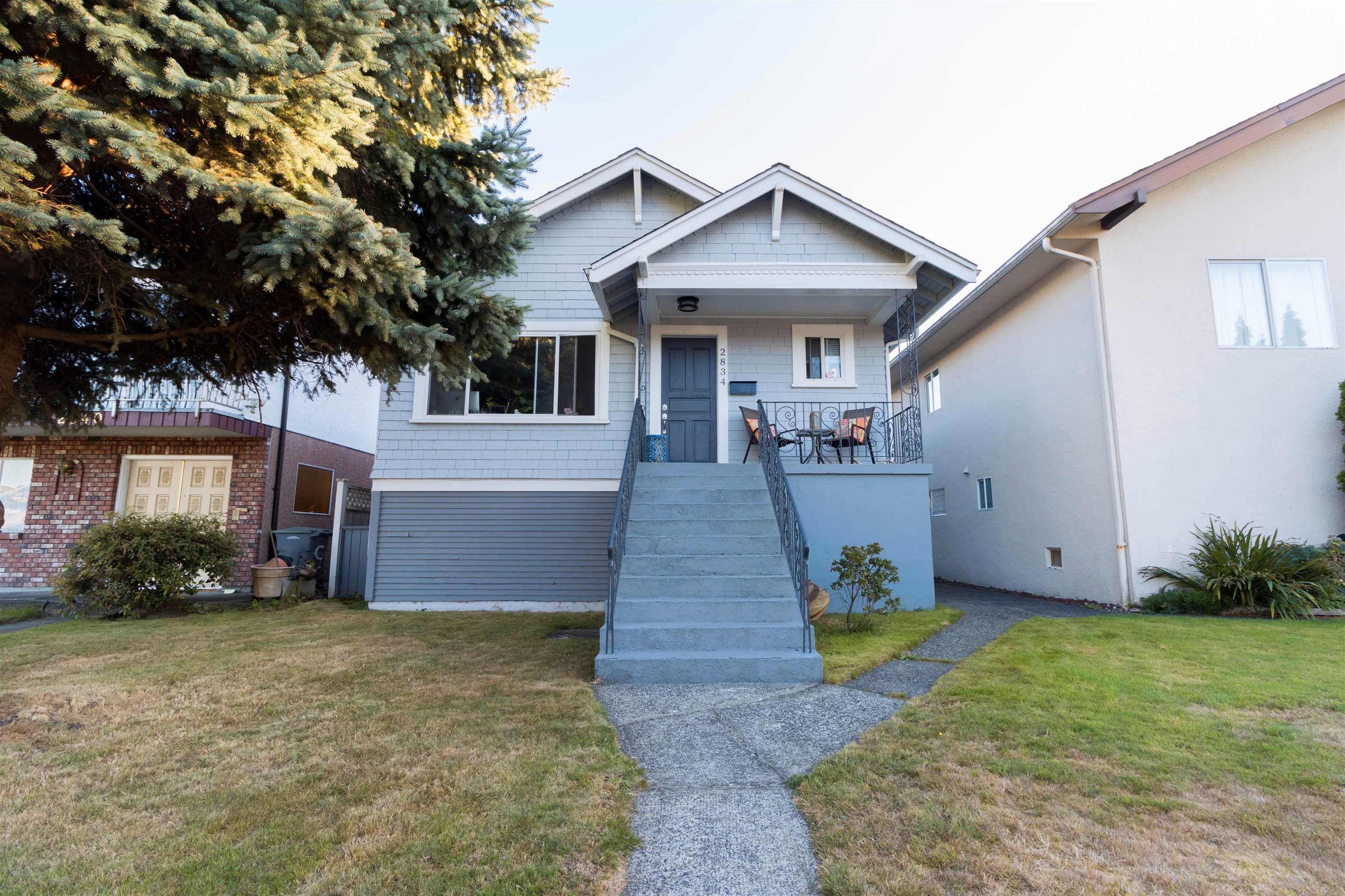 Main Photo: 2834 DUNDAS Street in Vancouver: Hastings Sunrise House for sale (Vancouver East)  : MLS®# R2725031