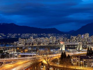 Photo 5: 1103 1485 W 6TH Avenue in Vancouver: False Creek Condo for sale in "Carrera of Portico" (Vancouver West)  : MLS®# R2845310
