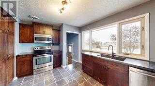 Photo 10: 490 Connaught Drive SW in Medicine Hat: House for sale : MLS®# A2095218