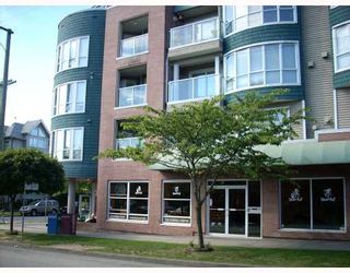 Photo 1: 208 789 W 16TH Avenue in Vancouver: Fairview VW Condo for sale in "SIXTEEN WILLOWS" (Vancouver West)  : MLS®# V663069