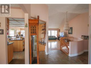 Photo 5: 312 Uplands Drive in Kelowna: House for sale : MLS®# 10306913