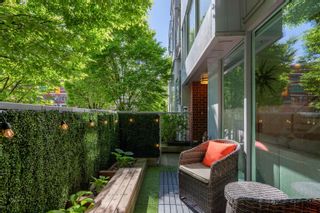 Photo 3: 408 HELMCKEN Street in Vancouver: Yaletown Townhouse for sale in "H&H" (Vancouver West)  : MLS®# R2691092