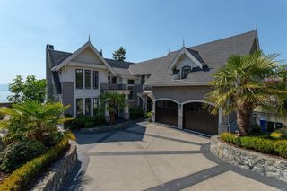Photo 2: 1941 Crescent Rd in Oak Bay: OB Gonzales House for sale : MLS®# 921455