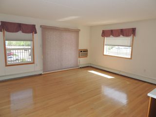Photo 7: 303 5102 48 Street: Lacombe Apartment for sale : MLS®# A2048869
