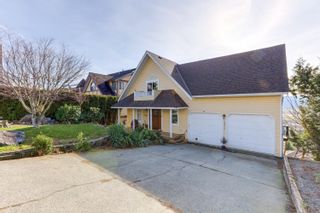 Photo 2: 35714 SUNRIDGE Place in Abbotsford: Abbotsford East House for sale : MLS®# R2653358