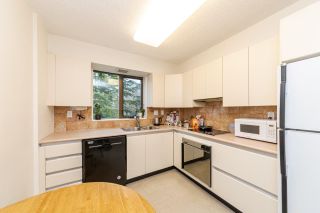 Photo 6: 303 2445 W 3RD Avenue in Vancouver: Kitsilano Condo for sale in "CARRIAGE HOUSE" (Vancouver West)  : MLS®# R2420207