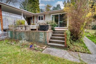 Photo 16: 305 HEADLANDS Road in Gibsons: Gibsons & Area House for sale (Sunshine Coast)  : MLS®# R2762564