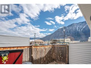 Photo 39: 615 6TH Avenue Unit# 2 in Keremeos: House for sale : MLS®# 10306418