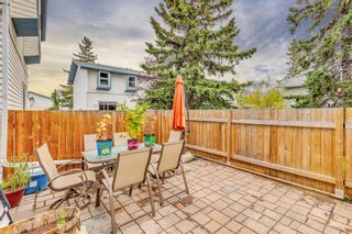 Photo 2: 114 4810 40 Avenue SW in Calgary: Glamorgan Row/Townhouse for sale : MLS®# A1141436