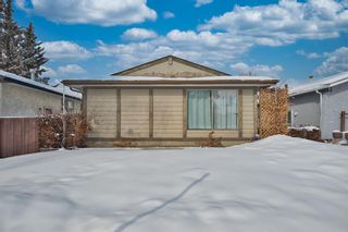 Photo 1: 3120 106 Avenue SW in Calgary: Cedarbrae Detached for sale : MLS®# A2027863