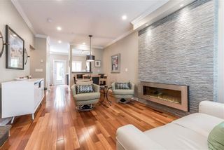 Photo 3: 2288 CHESTERFIELD AVENUE in North Vancouver: Central Lonsdale Townhouse for sale : MLS®# R2113190
