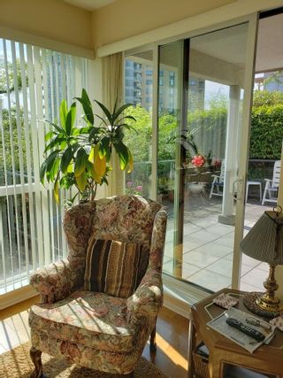 Photo 3: 104 2242 MARINE Drive in West Vancouver: Dundarave Condo for sale in "Oceanic Gardens" : MLS®# R2715442