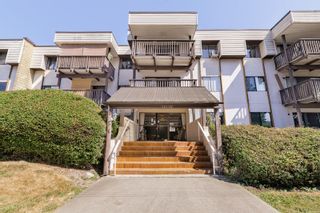 Photo 1: 301 12170 222 Street in Maple Ridge: West Central Condo for sale in "WILDWOOD TERRACE" : MLS®# R2727634
