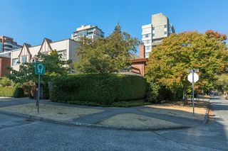 Photo 24: 5597 YEW Street in Vancouver: Kerrisdale 1/2 Duplex for sale (Vancouver West)  : MLS®# R2727713