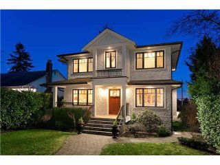 Main Photo: 449 E 17TH Street in North Vancouver: Central Lonsdale House for sale : MLS®# R2746125